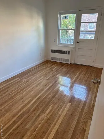 $3,100 | 61-50 219th Street, Unit 2 | Oakland Gardens