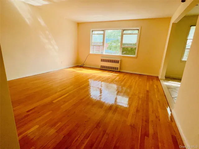 $3,100 | 61-50 219th Street, Unit 2 | Oakland Gardens