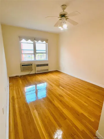 $3,100 | 61-50 219th Street, Unit 2 | Oakland Gardens