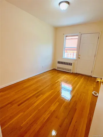 $3,100 | 61-50 219th Street, Unit 2 | Oakland Gardens