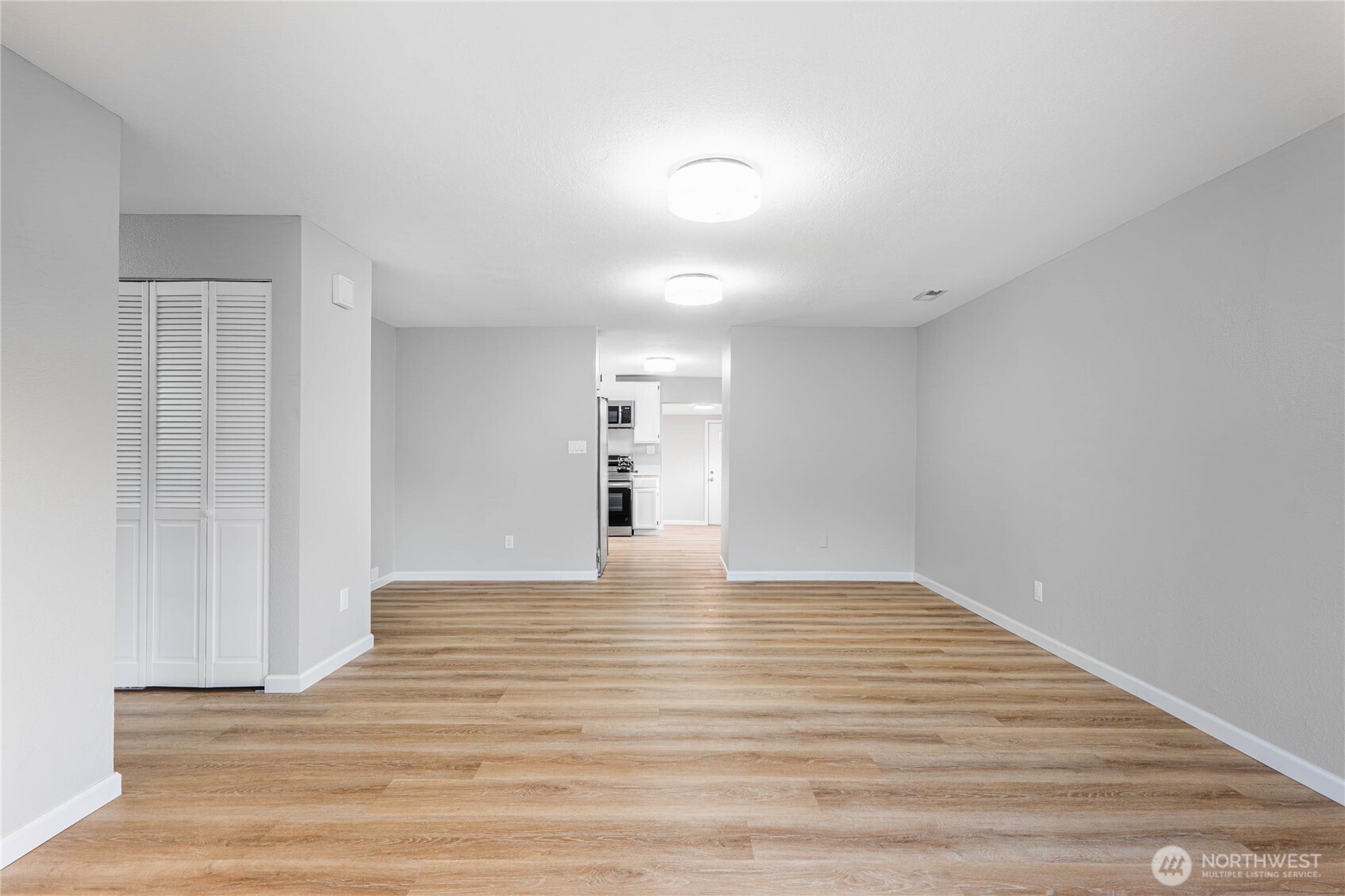 534 Juniper Street Bremerton, WA 98310 - Photo 3 of 30