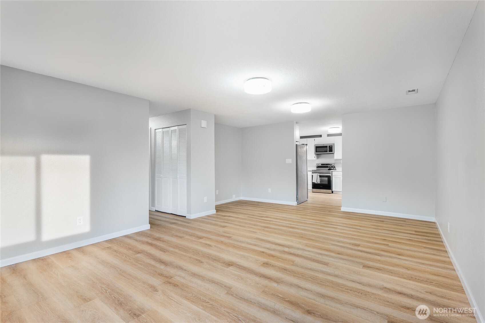 534 Juniper Street Bremerton, WA 98310 - Photo 4 of 30