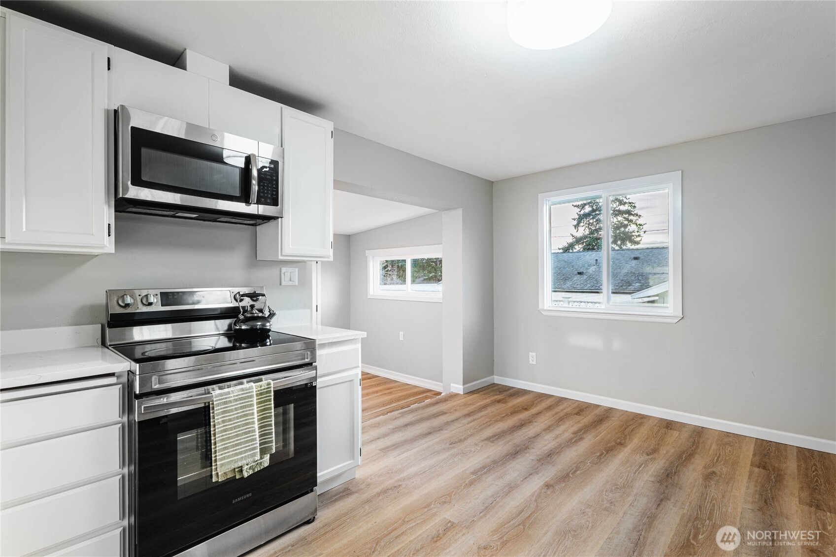 534 Juniper Street Bremerton, WA 98310 - Photo 8 of 30