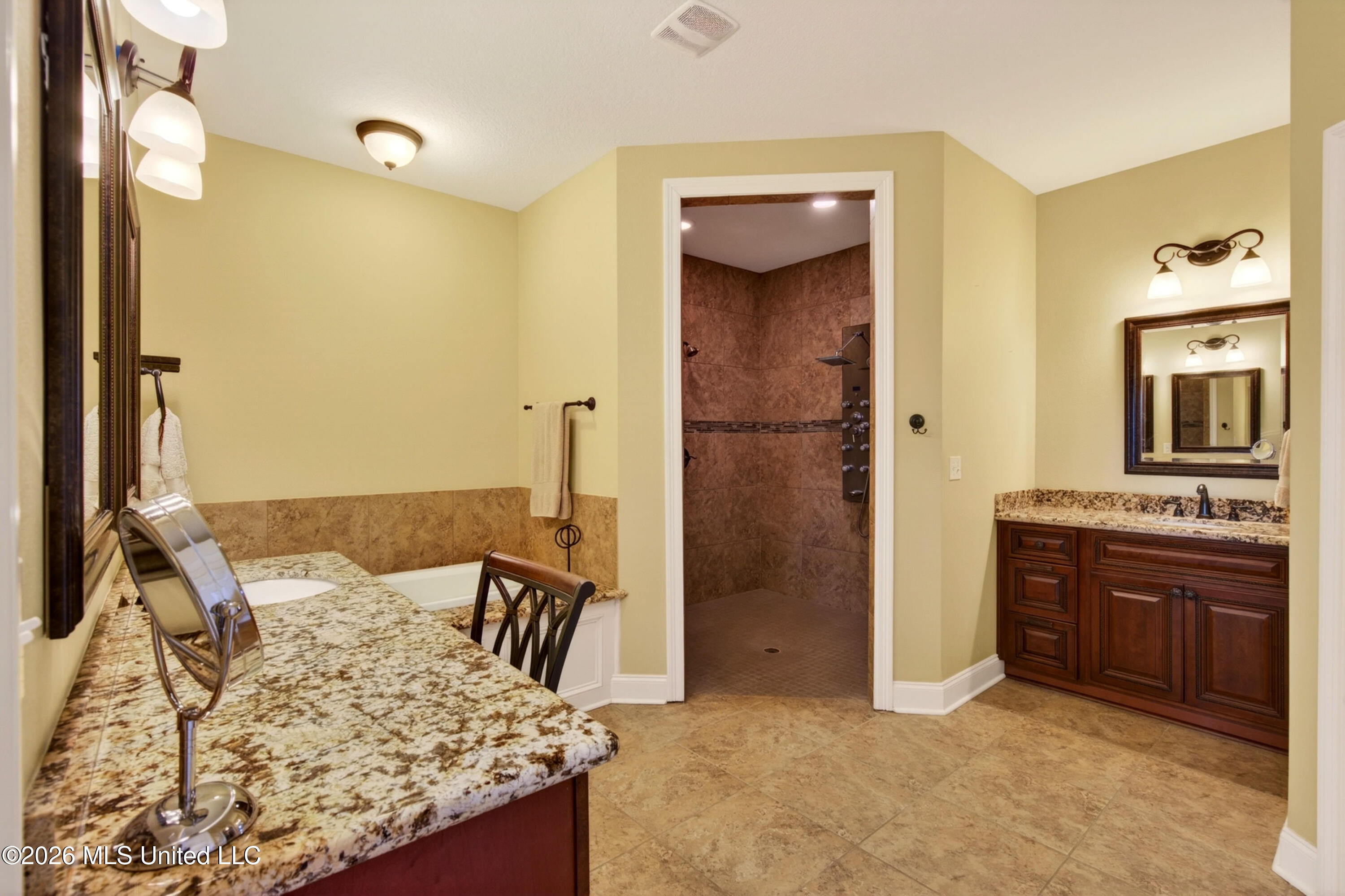 22181 Lorene Road Gulfport, MS 39503 - Photo 25 of 61 Master Bath