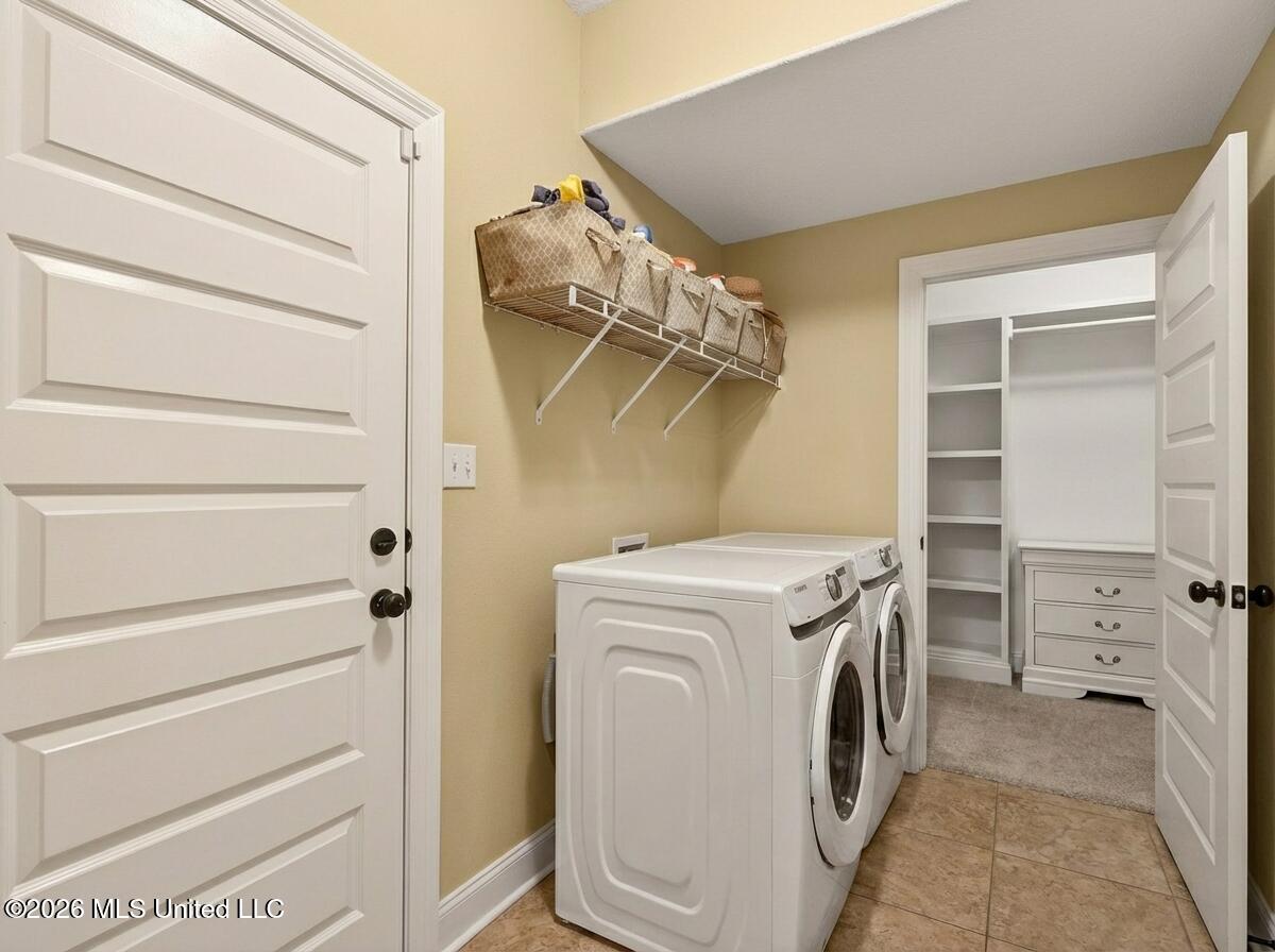 22181 Lorene Road Gulfport, MS 39503 - Photo 32 of 61 Laundry Rm From other side of the closet