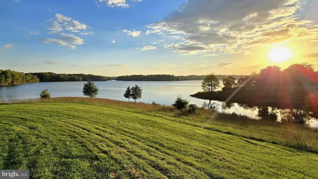 $1,350,000 | 8268 Roxborough Loop, Gainesville, VA 20155