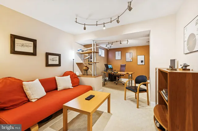 $1,350,000 | 8268 Roxborough Loop, Gainesville, VA 20155