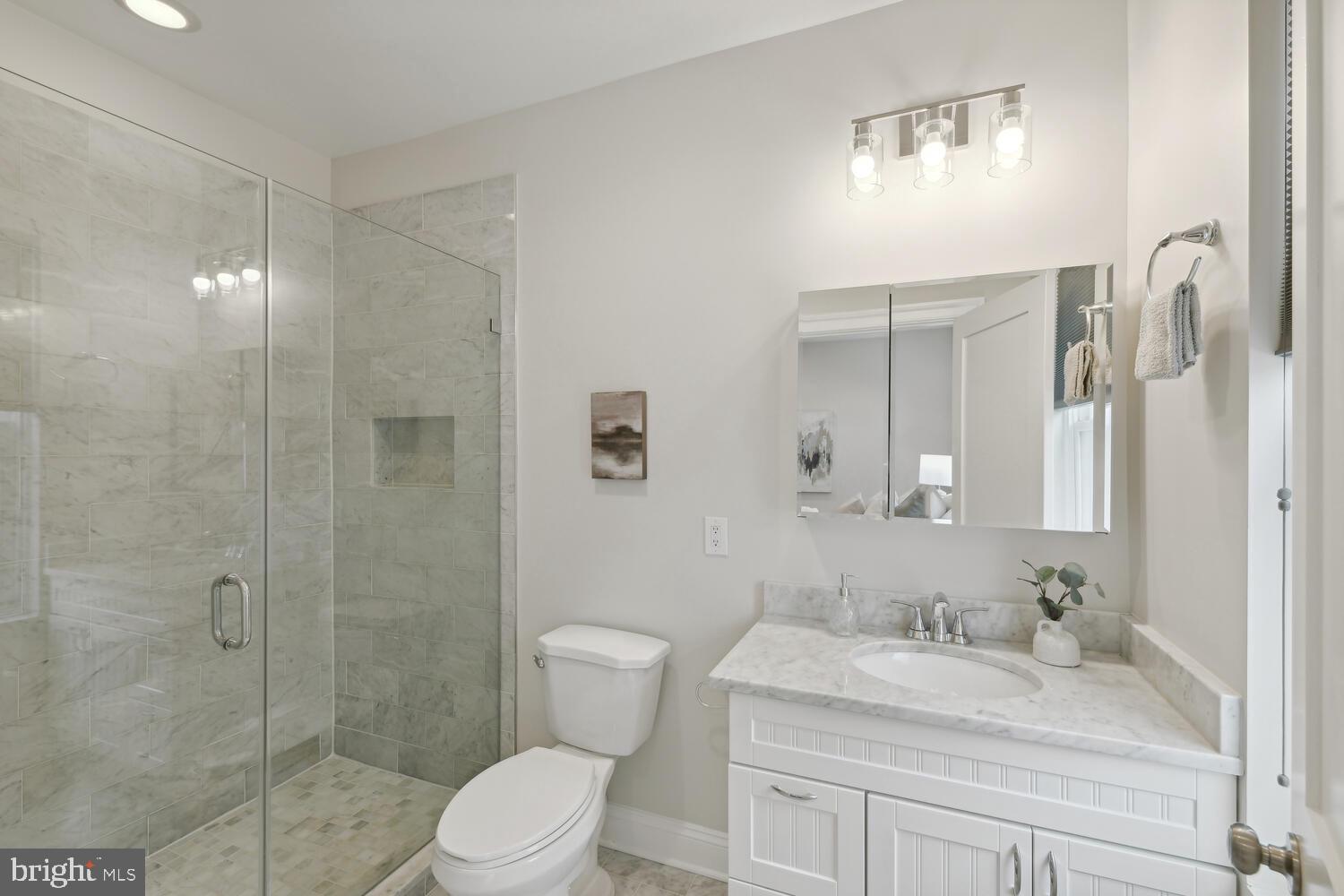 616 6th Street Northeast Washington, DC 20002 - Photo 25 of 29 Bedroom two en suite full bathroom