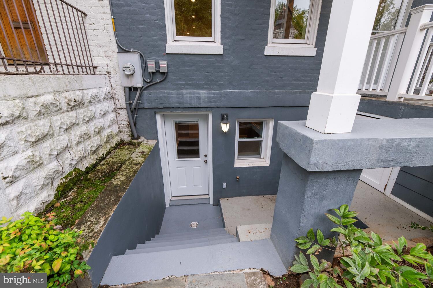 616 6th Street Northeast Washington, DC 20002 - Photo 29 of 29 Front entrance to the lower level