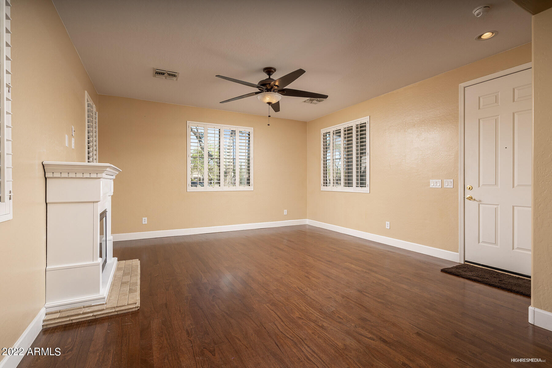 3924 South Rim Road Gilbert, AZ 85297 - Photo 6 of 23 HRM6017_web