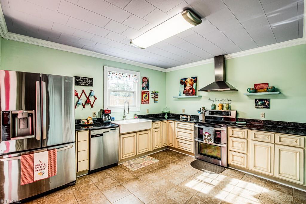 230 Bethania Street Rural Hall, NC 27045 - Photo 5 of 47 Gallery Image 5