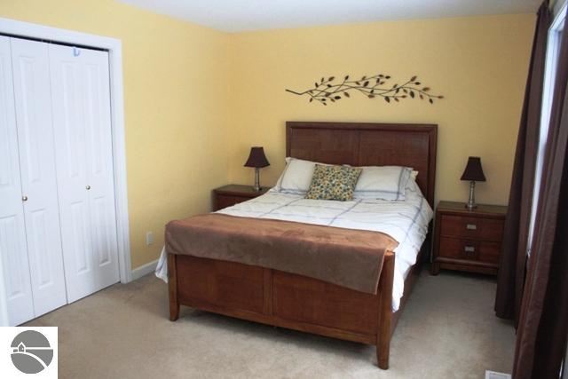 429 East Silver Lake Road Traverse City, MI 49685 - Photo 9 of 38 1743136-8.JPG