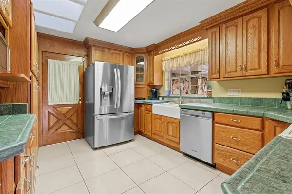 $2,800 | 36740 Shore Drive, Dade City, FL 33525