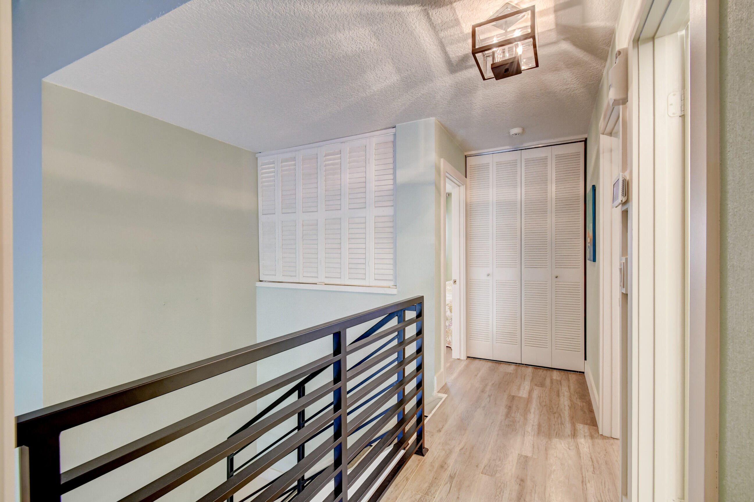 11171 Oakdale Road Boynton Beach, FL 33437 - Photo 16 of 57 Upstairs hallway