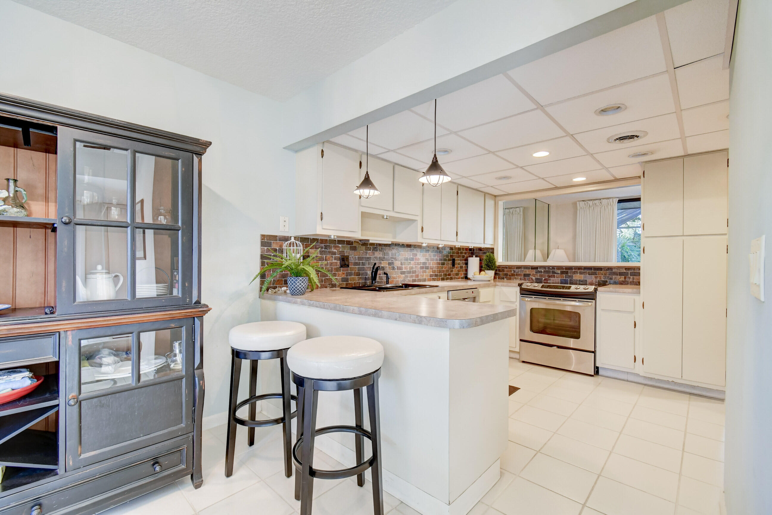 11171 Oakdale Road Boynton Beach, FL 33437 - Photo 22 of 57 Kitchen