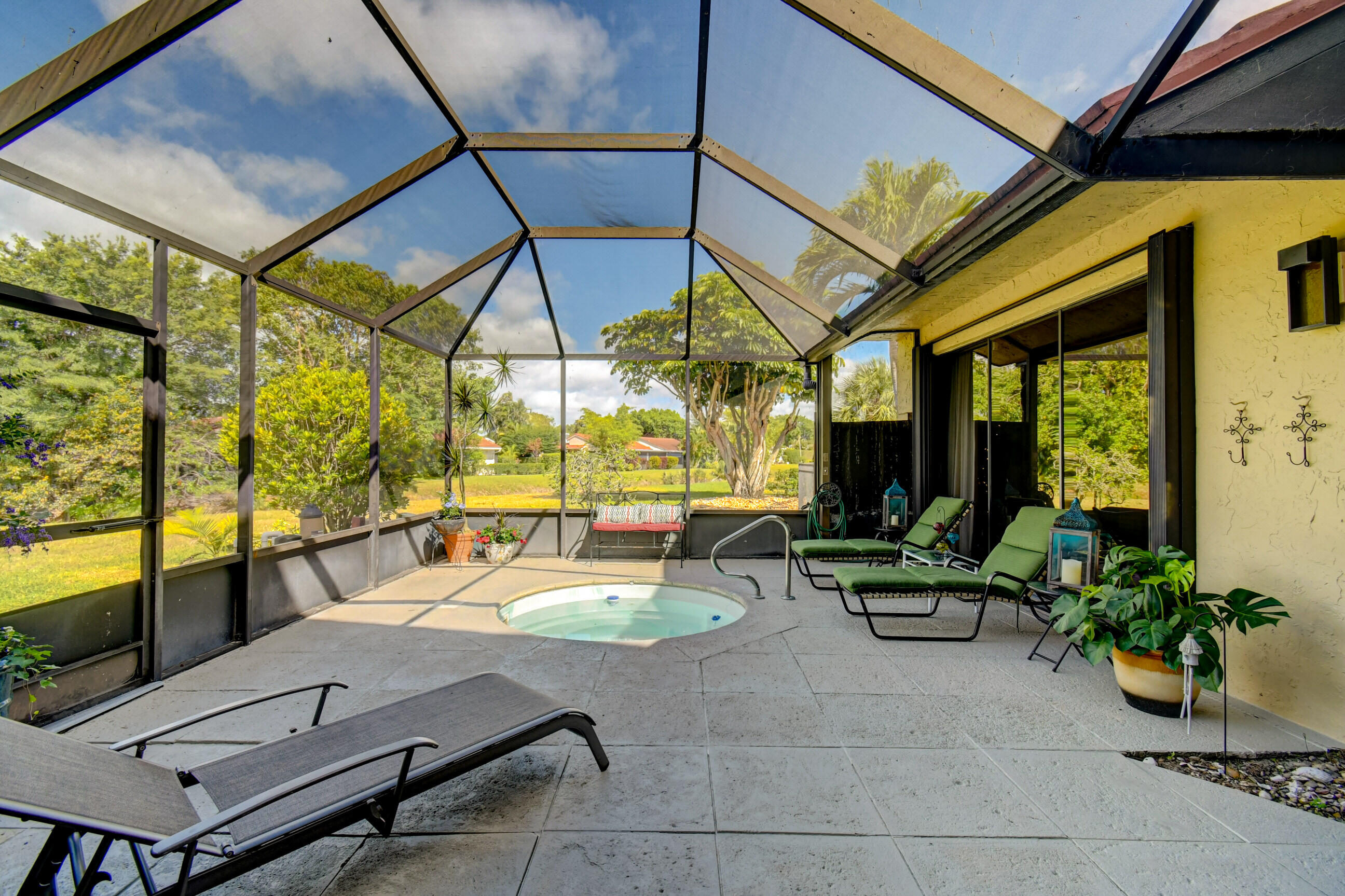 11171 Oakdale Road Boynton Beach, FL 33437 - Photo 37 of 57 Back Screened patio