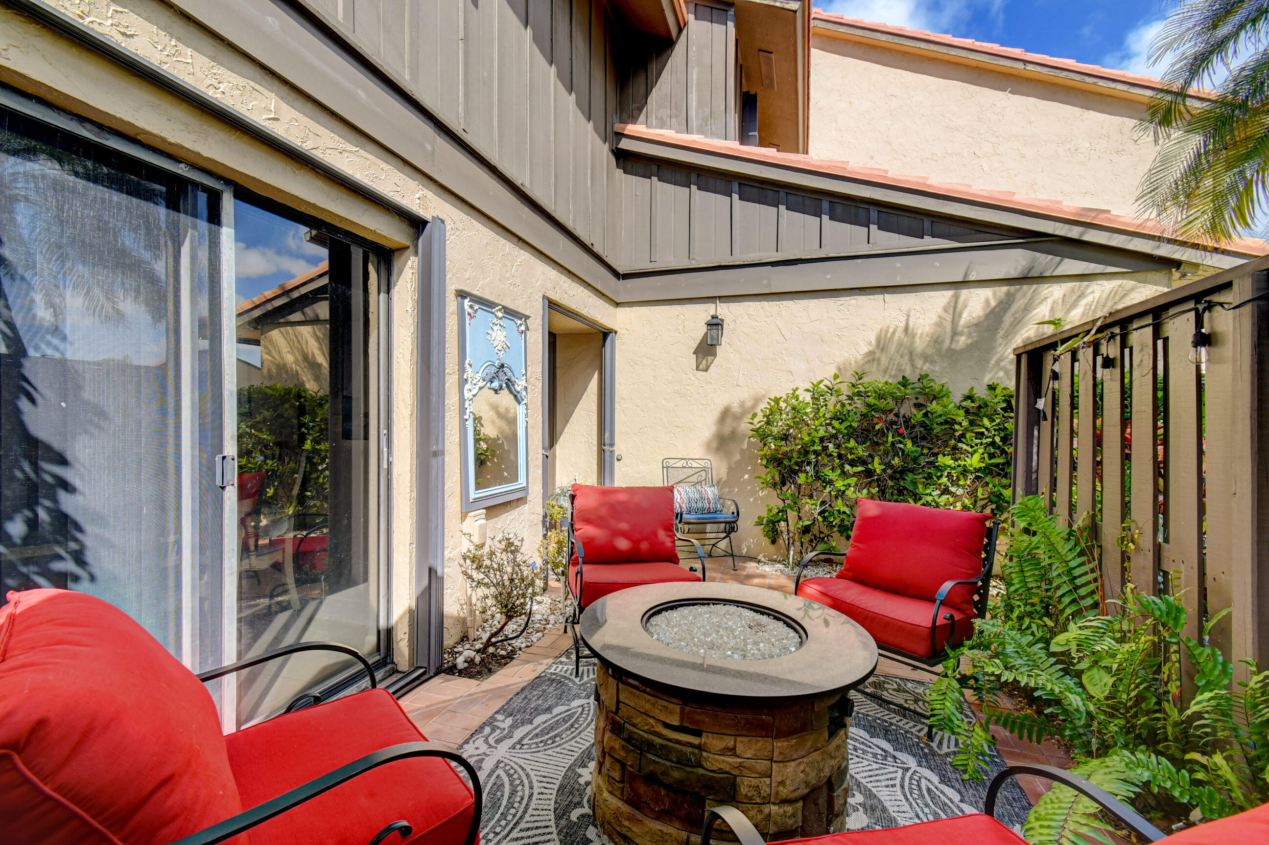 11171 Oakdale Road Boynton Beach, FL 33437 - Photo 5 of 57 Perfect for a fire pit