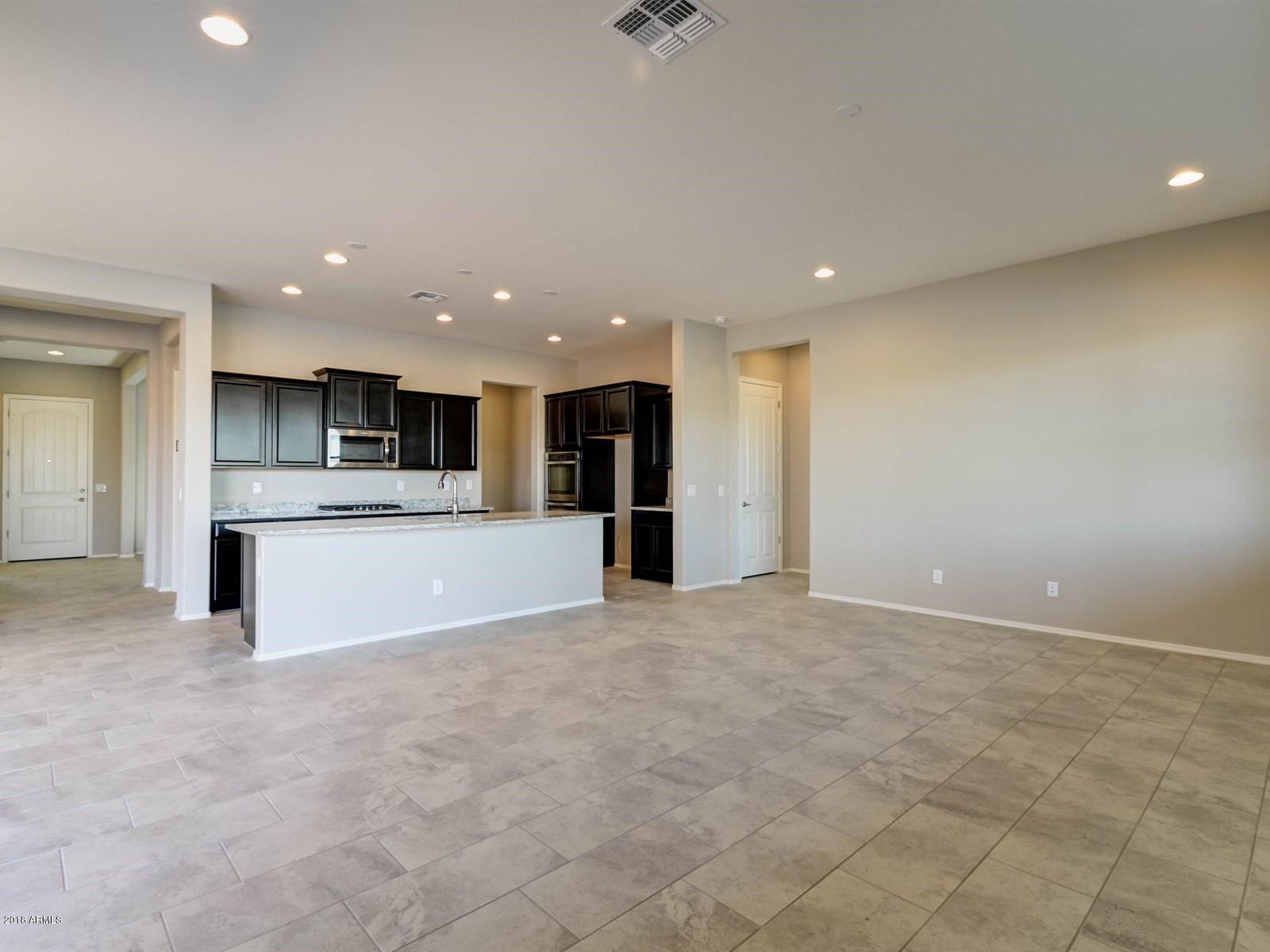41644 West Springtime Road Maricopa, AZ 85138 - Photo 4 of 13 004_Great Room