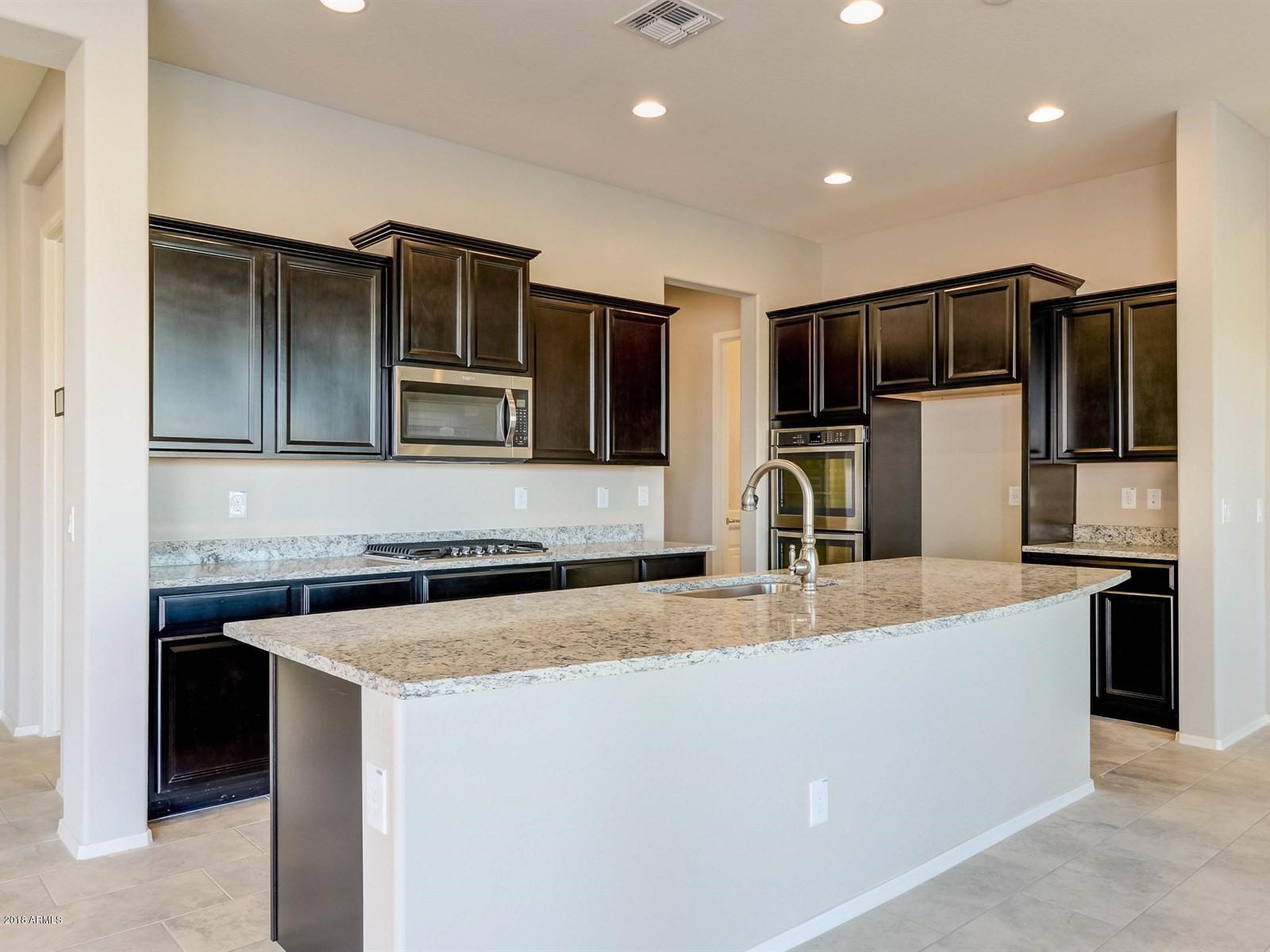 41644 West Springtime Road Maricopa, AZ 85138 - Photo 6 of 13 006_Kitchen