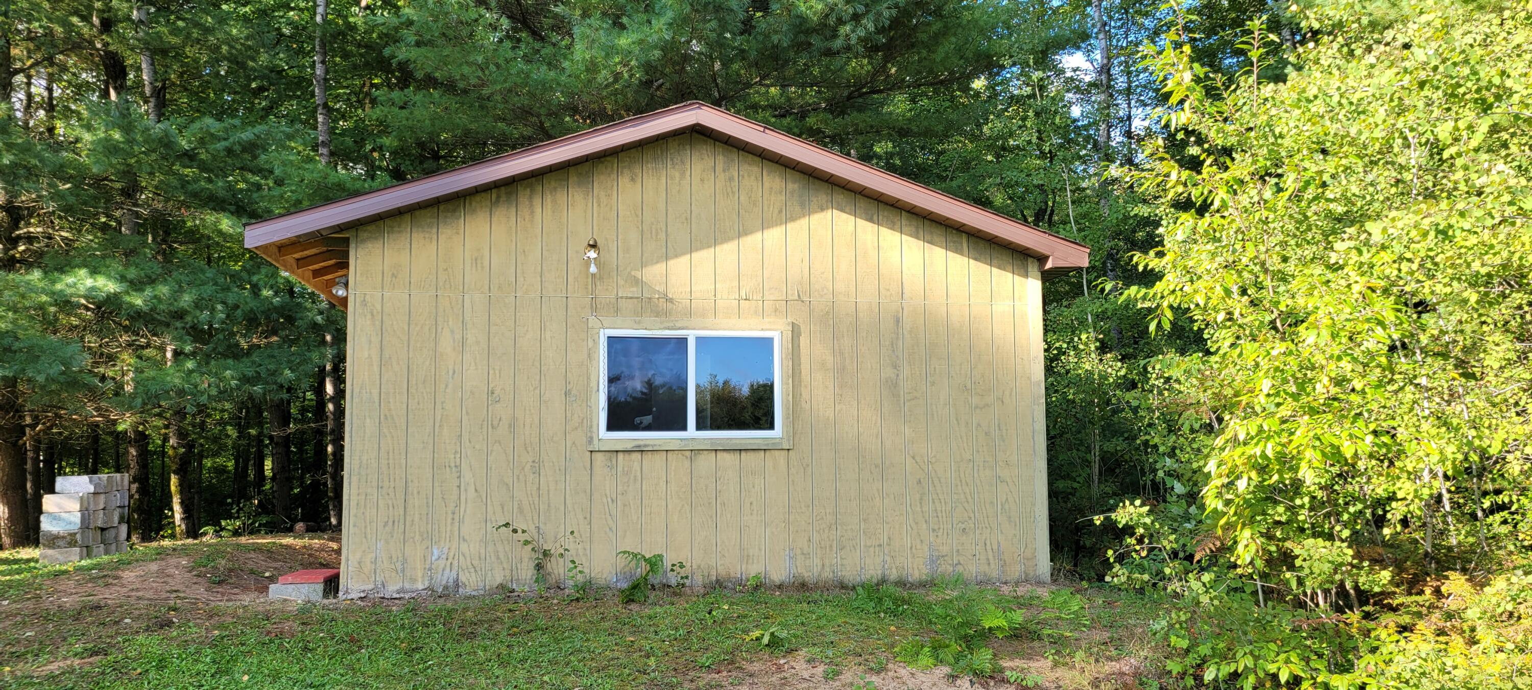 9010 East Manales Road Branch, MI 49402 - Photo 27 of 52 20220919_100421
