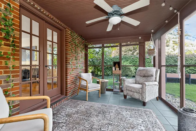 $384,999 | 1123 East Eckman Street, South Bend, IN 46614