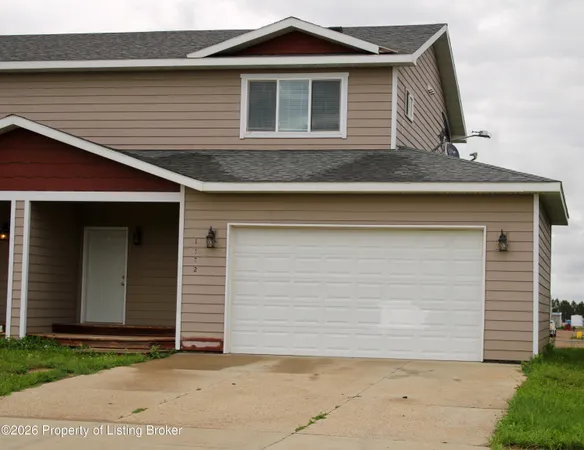 $315,000 | 1122 9th Street Southwest, Watford City, ND 58854