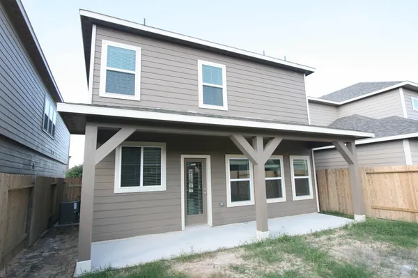 $2,000 | 18319 Amalfi Coast Drive, Cypress, TX 77433