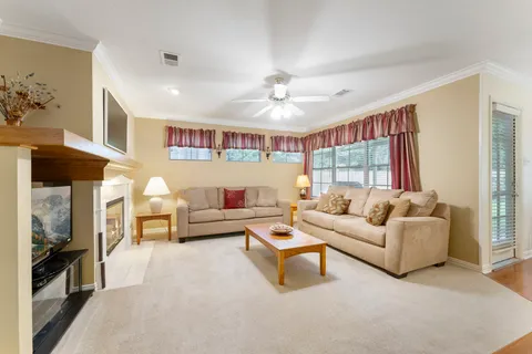 $625,000 | 74 East Greywing Circle, The Woodlands, TX 77382
