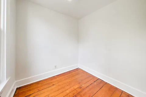 $1,350 | 812 West 19th Street, Unit 2F, Chicago, IL 60608