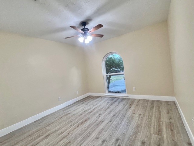 819 Redway Lane Houston, TX 77062 - Photo 18 of 27