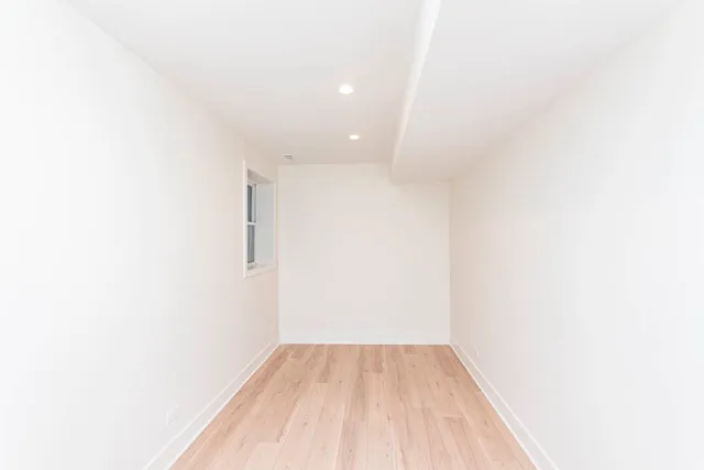 $2,600 | 2825 North Rockwell Street, Unit G, Chicago, IL 60618