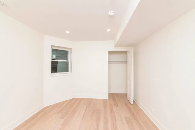 $2,600 | 2825 North Rockwell Street, Unit G, Chicago, IL 60618