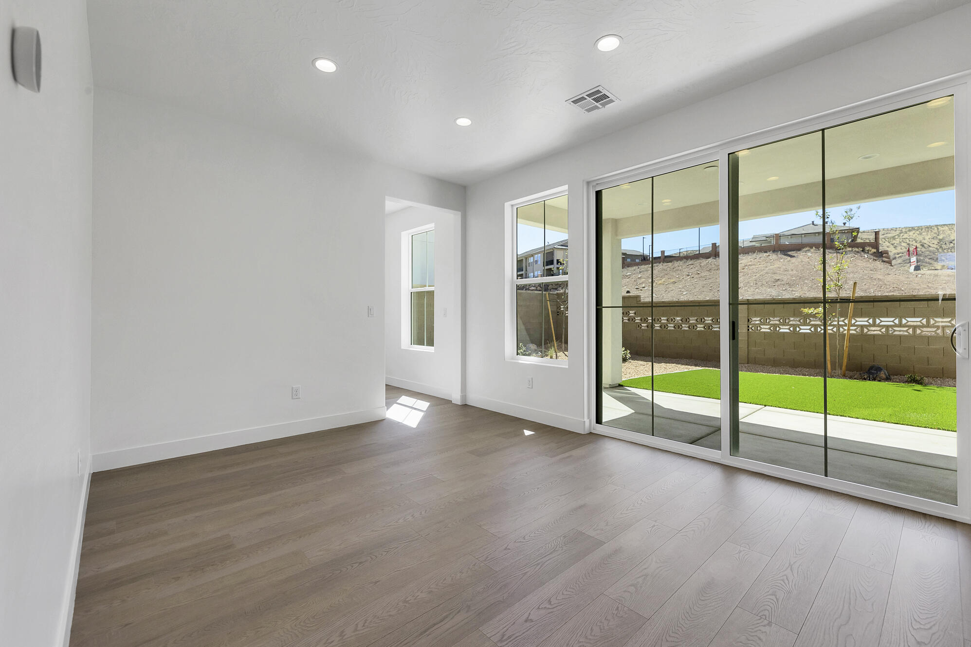 90 Milan Lane St. George, UT 84790 - Photo 7 of 39 _B2A6363