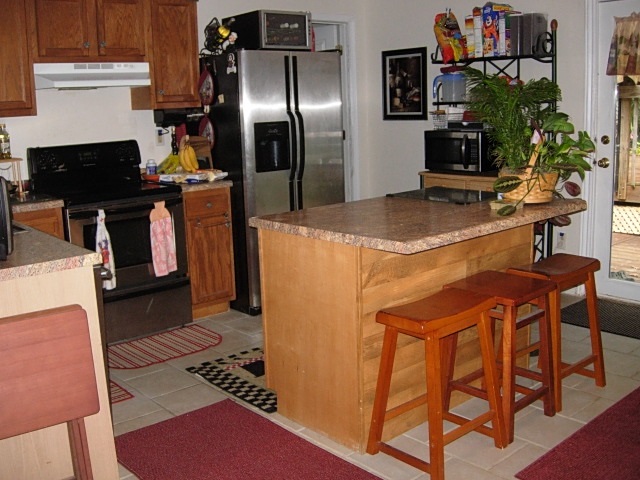 10128 East Dobson Road Bloomfield, IN 47424 - Photo 3 of 36