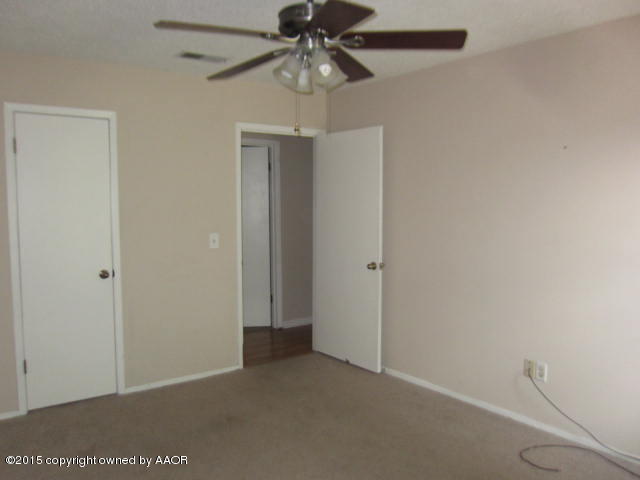 5202 Royce Drive Amarillo, TX 79110 - Photo 17 of 18 master bdrm v 2