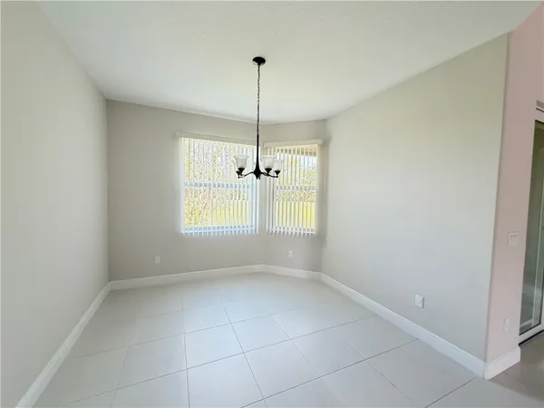 $2,550 | 6148 Bella Rosa Lane, Vero Beach, FL 32966