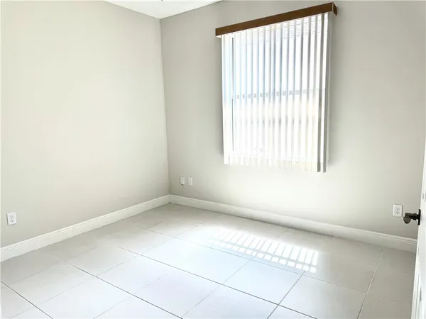 $2,550 | 6148 Bella Rosa Lane, Vero Beach, FL 32966