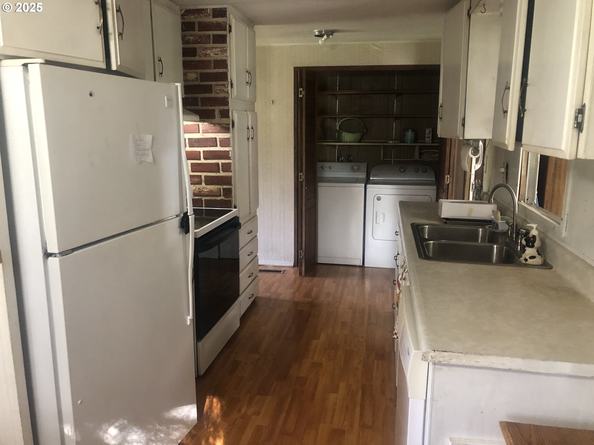 656 Applegate Avenue Yoncalla, OR 97499 - Photo 6 of 13