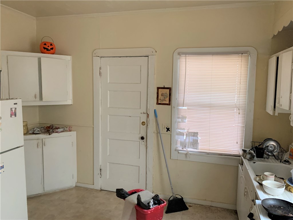 83 Copeland Street Rochester, NY 14609 - Photo 15 of 32