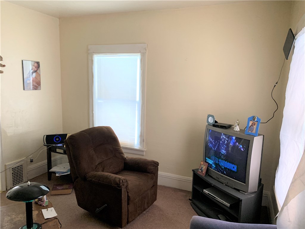 83 Copeland Street Rochester, NY 14609 - Photo 8 of 32