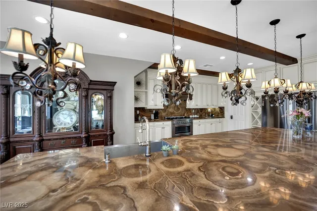 $1,400,000 | 8817 Tierra Hope Court, Las Vegas, NV 89143