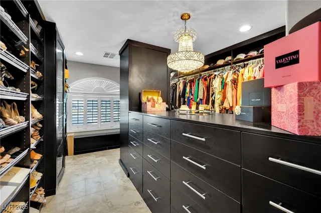 $1,400,000 | 8817 Tierra Hope Court, Las Vegas, NV 89143