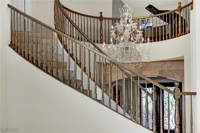 $1,400,000 | 8817 Tierra Hope Court, Las Vegas, NV 89143