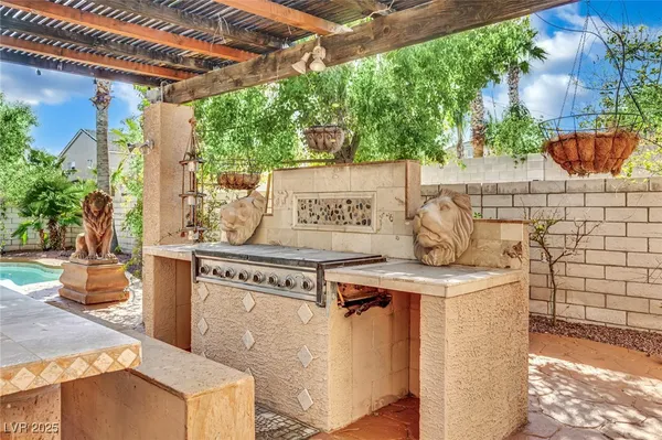 $1,350,000 | 8817 Tierra Hope Court, Las Vegas, NV 89143