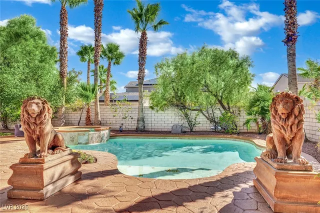 $1,400,000 | 8817 Tierra Hope Court, Las Vegas, NV 89143
