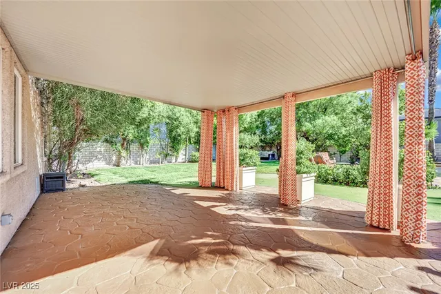 $1,400,000 | 8817 Tierra Hope Court, Las Vegas, NV 89143