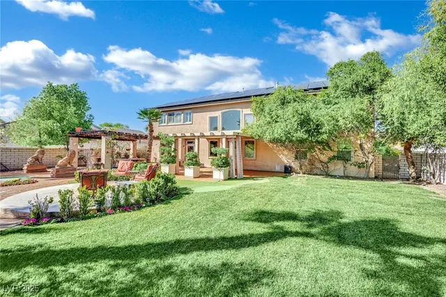 $1,350,000 | 8817 Tierra Hope Court, Las Vegas, NV 89143