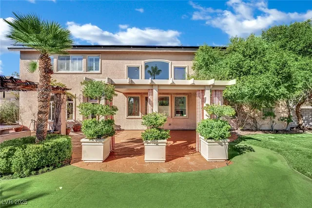 $1,350,000 | 8817 Tierra Hope Court, Las Vegas, NV 89143