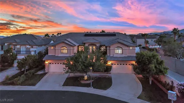$1,350,000 | 8817 Tierra Hope Court, Las Vegas, NV 89143