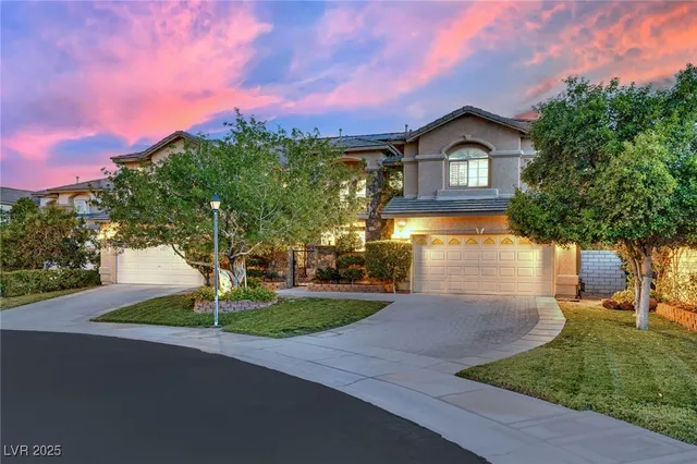 $1,350,000 | 8817 Tierra Hope Court, Las Vegas, NV 89143